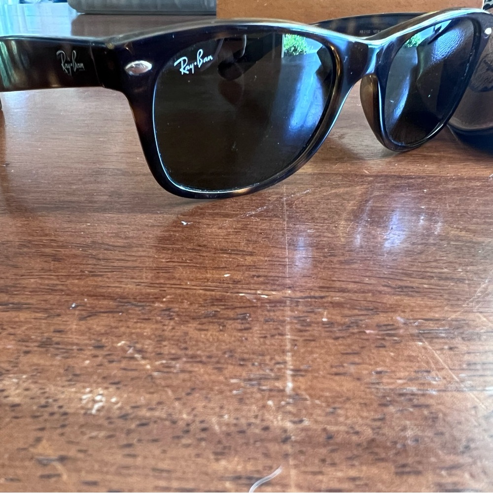 Ray Ban Wayfarer Sunglasses, Gloss Tortoise Frame